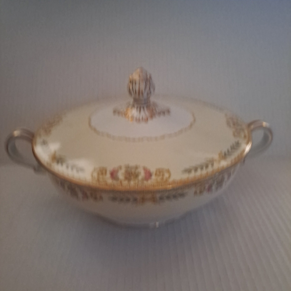 Dinner wear very beautiful can be used for Soup gravy. - Picture 12 of 16